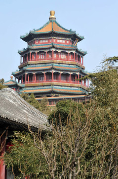 在北京頤和園；中國
