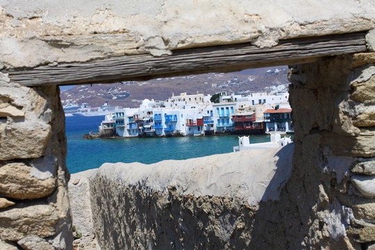米科諾斯島傳統(tǒng)的基克拉迪建筑。（希臘；Cyclades）