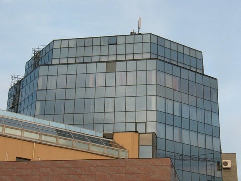 高技術(shù)建筑立面
