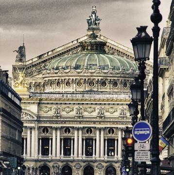 巴黎歌剧；在法国