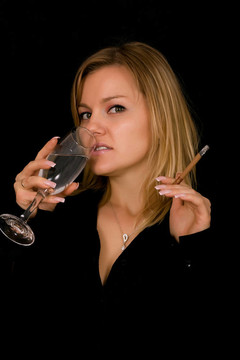 魅力女人與香檳