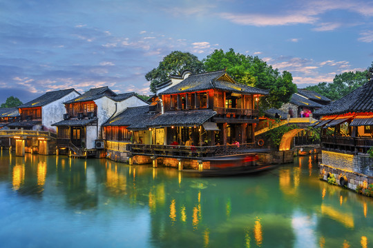 江南水鄉(xiāng)烏鎮(zhèn)夜景