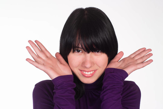 可愛(ài)的女孩在白色