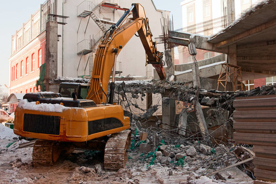 重船拆除建筑