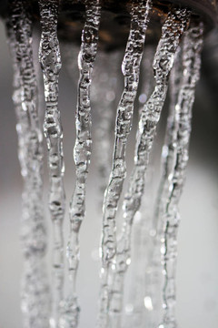 水龍頭的水運(yùn)行