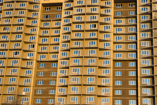 正在建設(shè)中的公寓樓