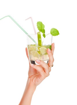 雞尾酒Mojito新鮮薄荷和石灰層