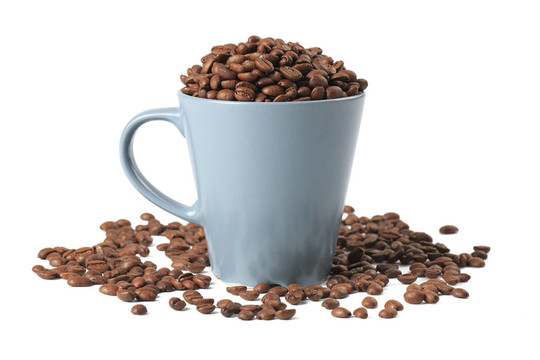 咖啡豆和咖啡杯