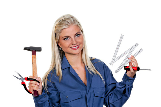 女人用工具當(dāng)技工