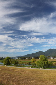 天空河岸