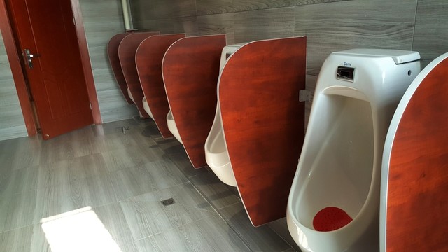 衛(wèi)生間小便池