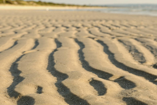海灘上的桑迪波浪