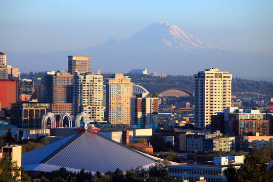 Mt Rainier；西雅圖瓦城。