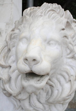 獅子雕塑