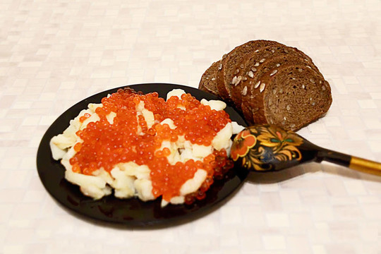 俄羅斯國(guó)家食品魚子醬和土豆
