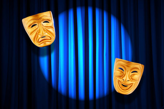 帶面具的戲劇表演概念