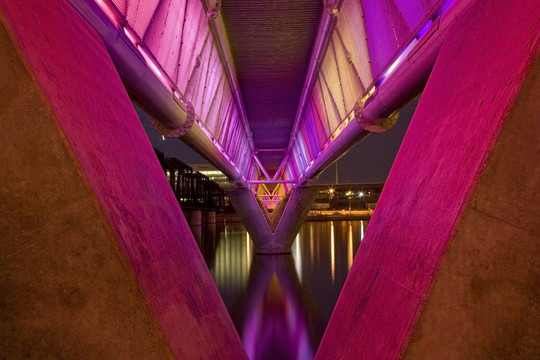 坦佩亞利桑那州七彩橋