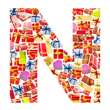 n字母字母制成的禮品盒