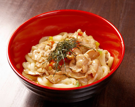 豬肉片和烏冬面