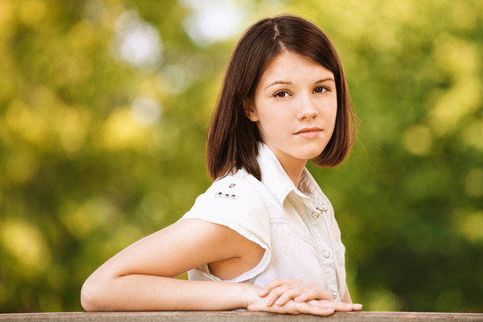 年輕女子肖像