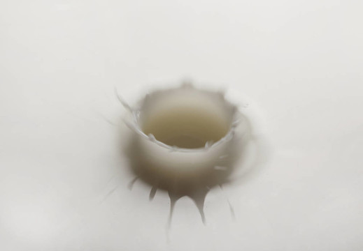 滴奶