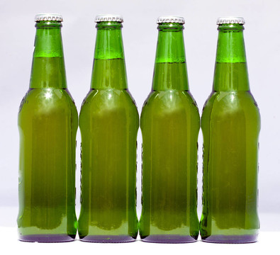 綠色的啤酒瓶