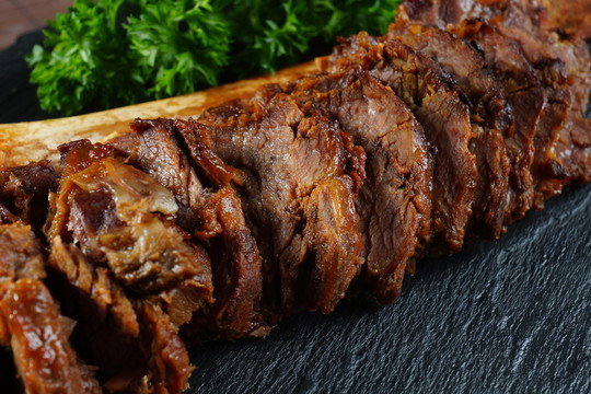 大骨牛肉