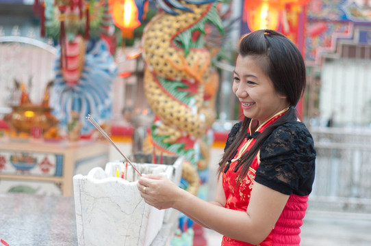 新年快樂-美麗的亞洲女人