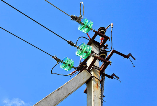 高壓電塔