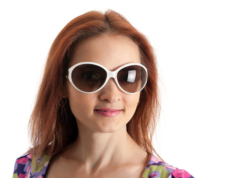 在sunglasseses美麗女孩的肖像
