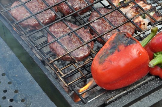 肉類在燒烤