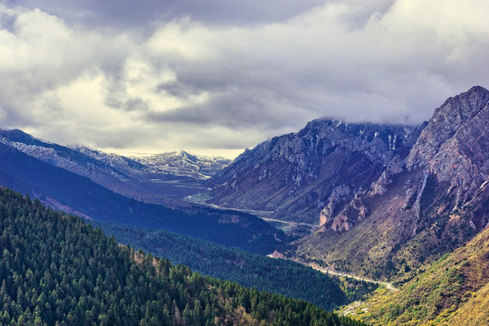 雪山 岷山