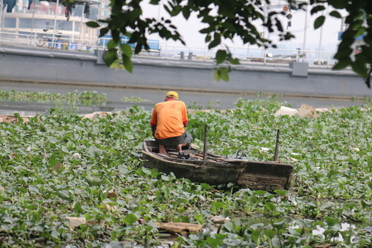 河道清理工