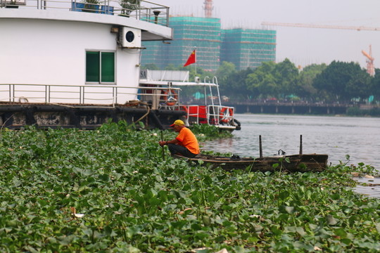 河道清理工