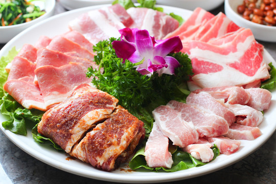 烤肉拼盤