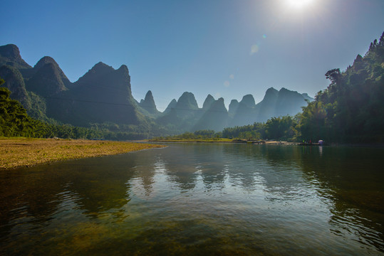 陽(yáng)光漓江風(fēng)景