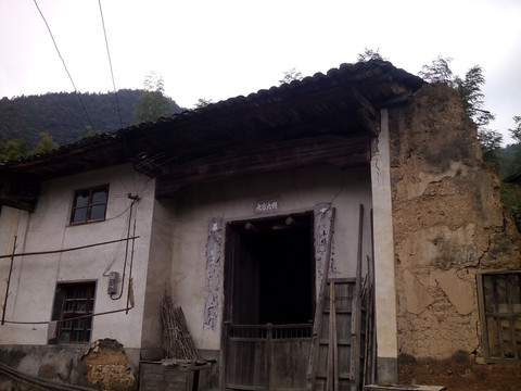 鄉(xiāng)村老房子