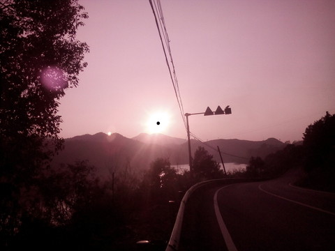山區(qū)公路