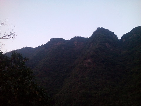 層巒疊嶂