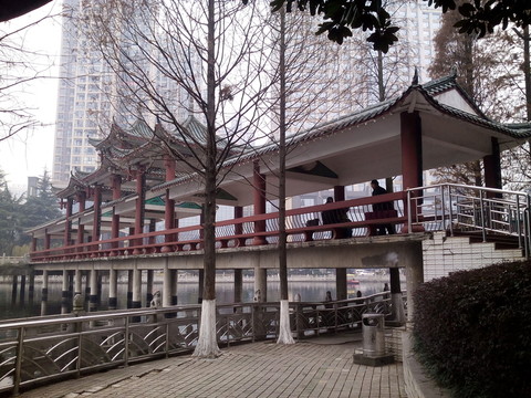 風(fēng)雨橋