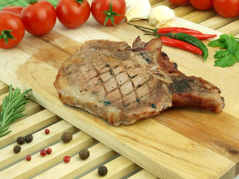 新烤的肉