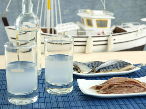 茴香酒和海鮮