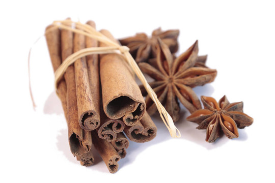 桂皮和八角茴香