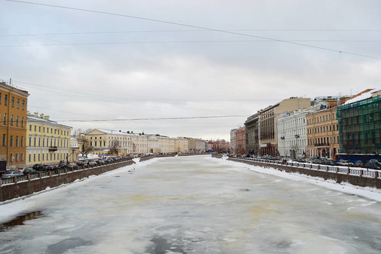 在冬天，圣彼得堡河丰坦卡；