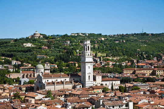 維羅納全景和Torre dei Lamberti山
