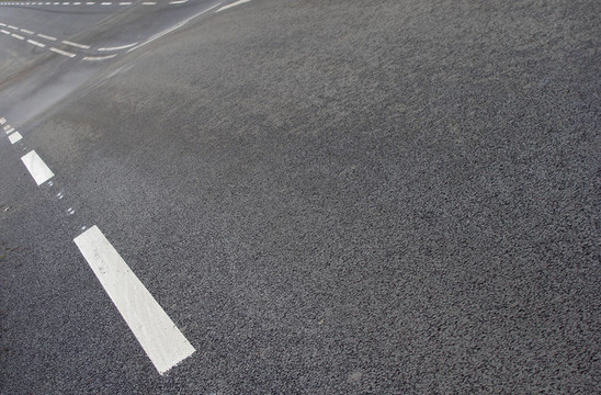 波浪式瀝青路面