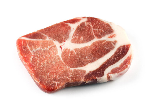 未煮熟的豬肉