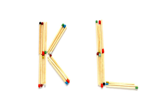 字母K和L的火柴