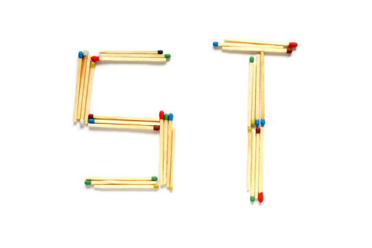 字母和字母由火柴組成