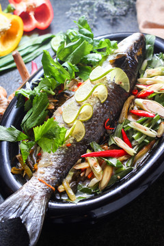 泰式明爐魚